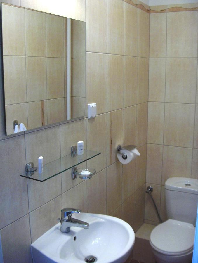Hotel Konin Konin  Ngoại thất bức ảnh